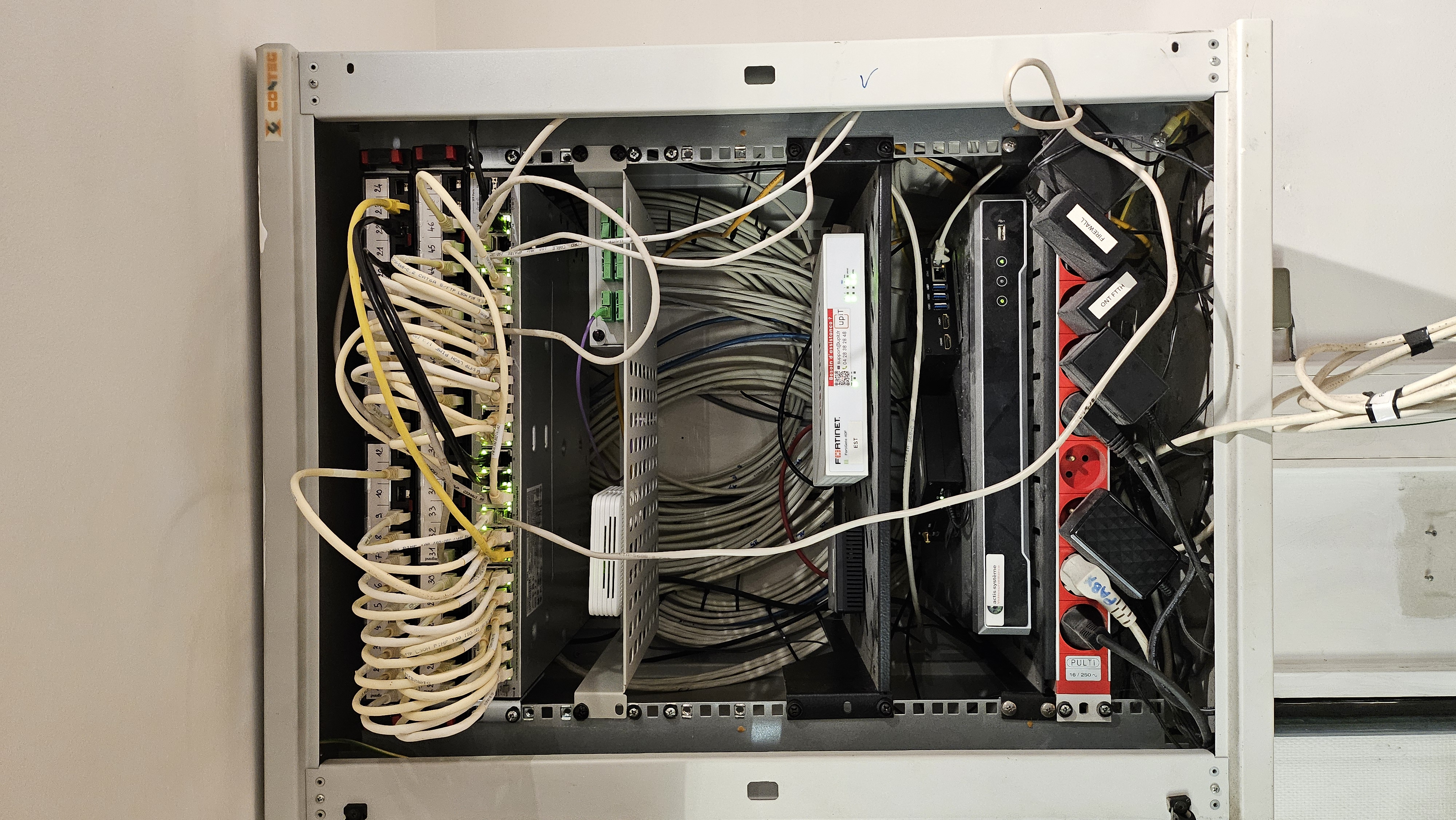 Baie réseau Bocuse Avant intervention